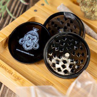 Sort akrylgrinder (Zamnesia)