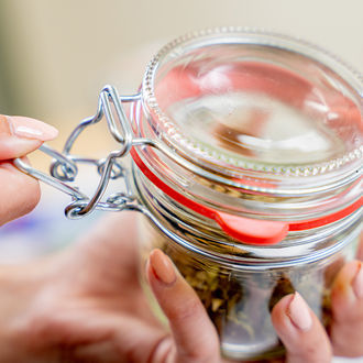 Curingglas til cannabis