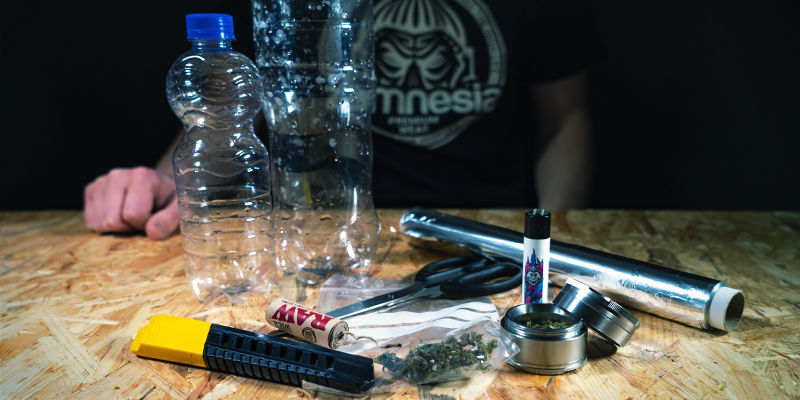 Sådan laver du en gravity bong med spand Sådan laver du en gravity bong med spand