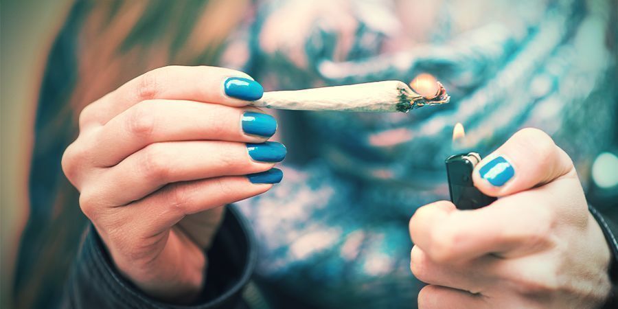 Sådan tænder du en joint (do's) Sådan tænder du en joint (do's)