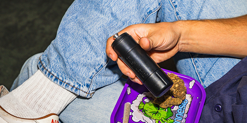 Elektrisk urtegrinder: Easyleaf Electric Herb Grinder: Easyleaf