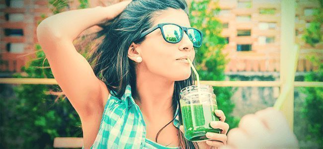 Cannabisinfuserede drikke CANNABIS-INFUSED DRINKS
