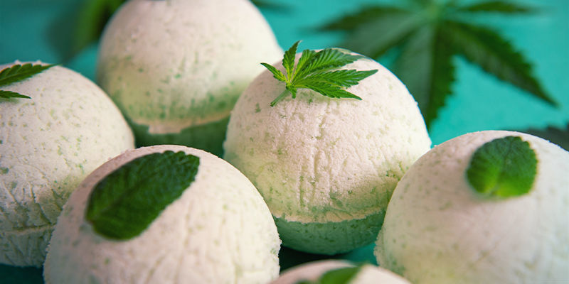 Fordele ved badebomber BENEFITS OF BATH BOMBS