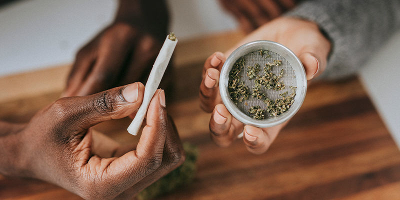 For høj på cannabis? Det går over! For høj på cannabis? Det går over!