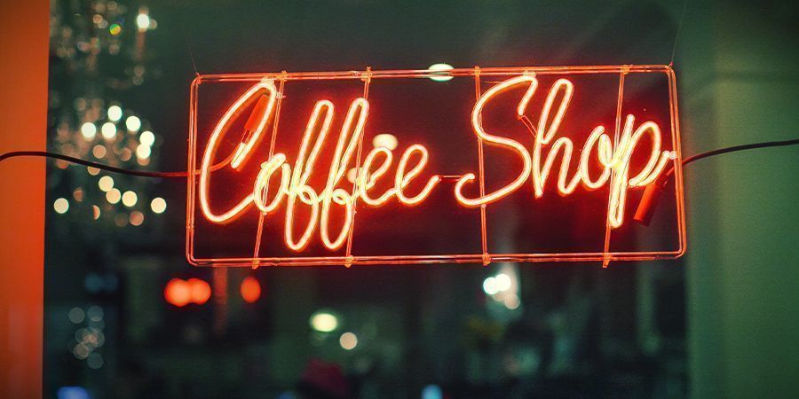Hvilke kvalitets-coffeeshops tæt på grænsen sælger til udlændinge? HVILKE KVALITETS-COFFEESHOPS TÆT PÅ GRÆNSEN SÆLGER TIL UDLÆNDINGE?