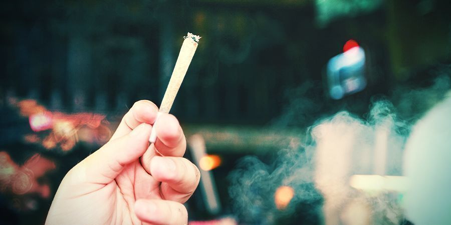 Leder du efter Amsterdams allerbedste coffeeshops? Leder du efter Amsterdams allerbedste coffeeshops?