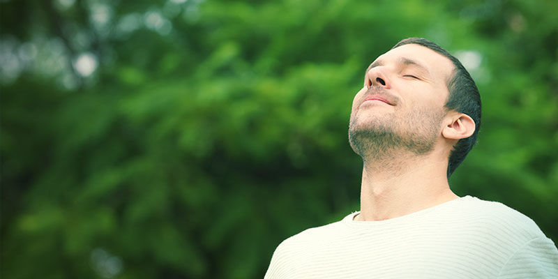 Ting at overveje, før du tager psykedelika i din yogapraksis TING AT OVERVEJE, FØR DU TAGER PSYKEDELIKA I DIN YOGAPRAKSIS