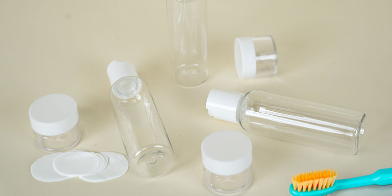 Vådservietter, tørshampoo & andre toiletartikler Baby wipes, dry shampoo & other toiletries