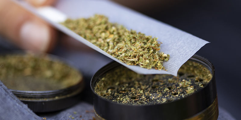 Indtag cannabis på den traditionelle måde Indtag cannabis på den traditionelle måde