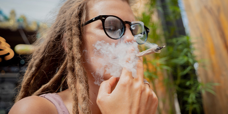 Inhaling cannabis: Requires practice Inhaling cannabis: Requires practice
