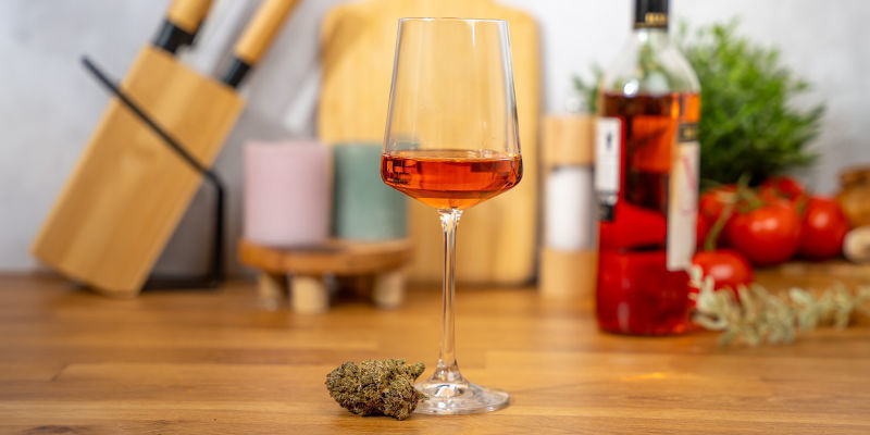Passer vin godt sammen med cannabis? Does Wine Pair Well With Weed?