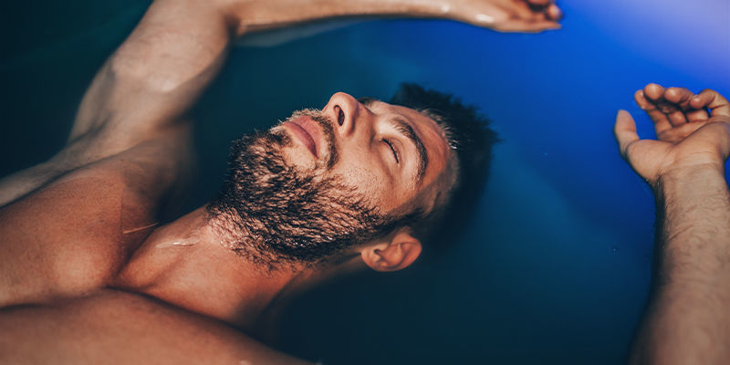 Sensorisk deprivationstank og REST Sensory Deprivation Tank And REST