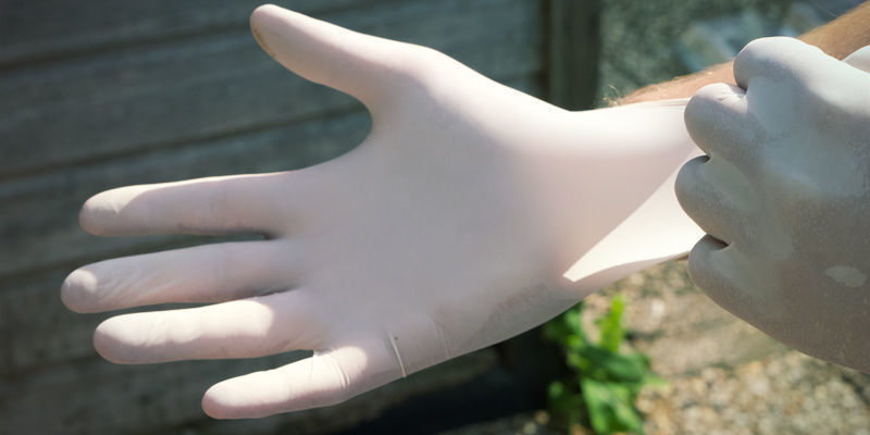 Tag handskerne på, og begynd at gnide! Tag handskerne på, og begynd at gnide!