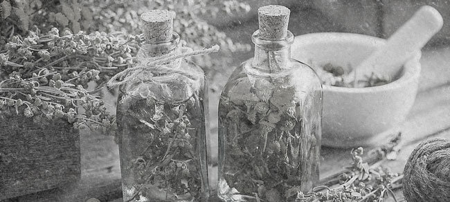 Absintens historie og farer ABSINTENS HISTORIE OG FARER