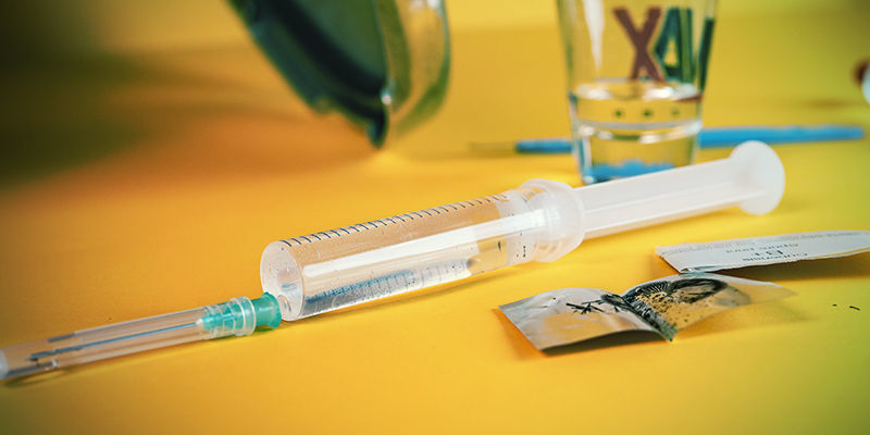 Lad den stå ved stuetemperatur i 2–3 dage, så sporerne kan hydrere helt Magic Mushroom Spore Syringe: leave it at room temperature for 2–3 days so the spores can fully hydrate