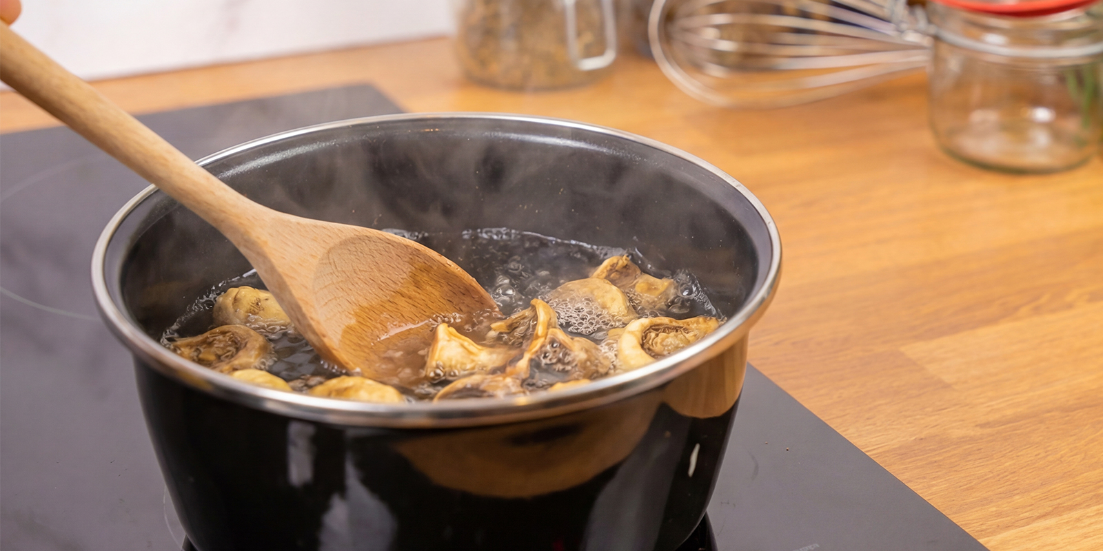 Småsimr, hvis du bruger rodstykker Simmer if using root pieces