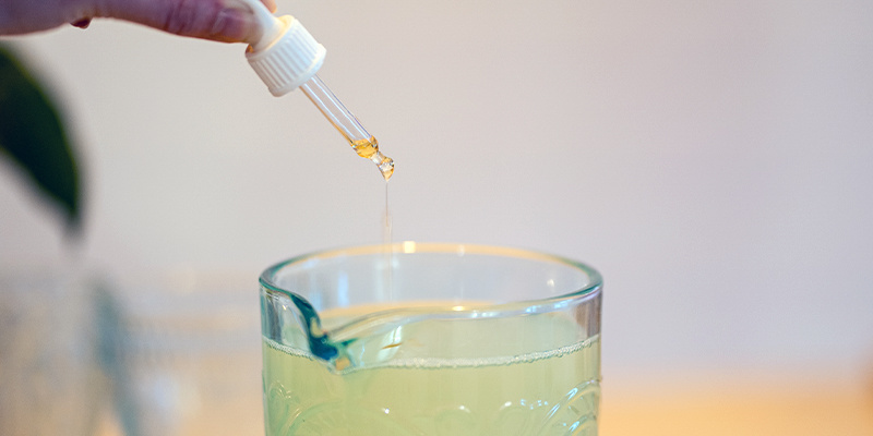 Til sidst skal vi tilsætte tinkturen Lastly, We Need To Add In The Tincture