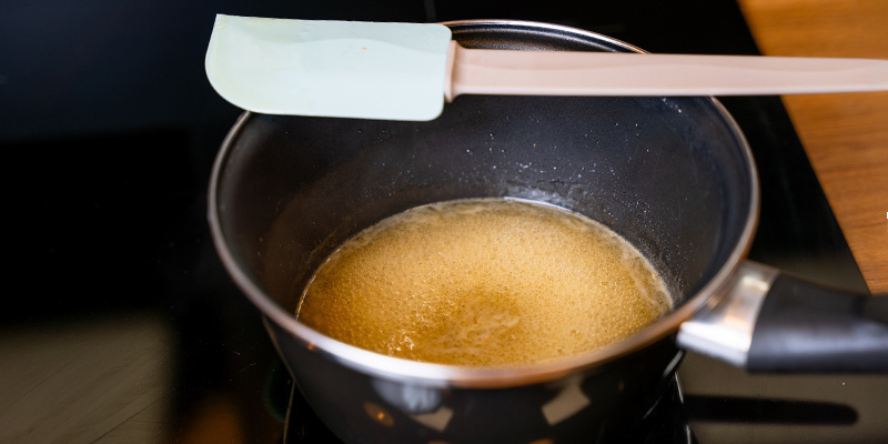 Rør hele tiden, til blandingen er glat, og alle ingredienser er opløst Continuously Stir The Mixture Until Smooth, And All Ingredients Fully Dissolve