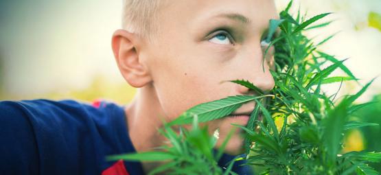 Sådan bliver du skæv uden at bruge cannabis