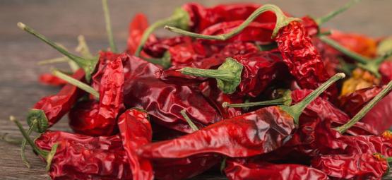Sådan tørrer du chili og søde peberfrugter