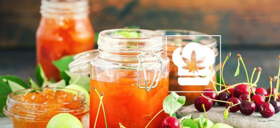Sådan laver du cannabisinfuseret frugtmarmelade